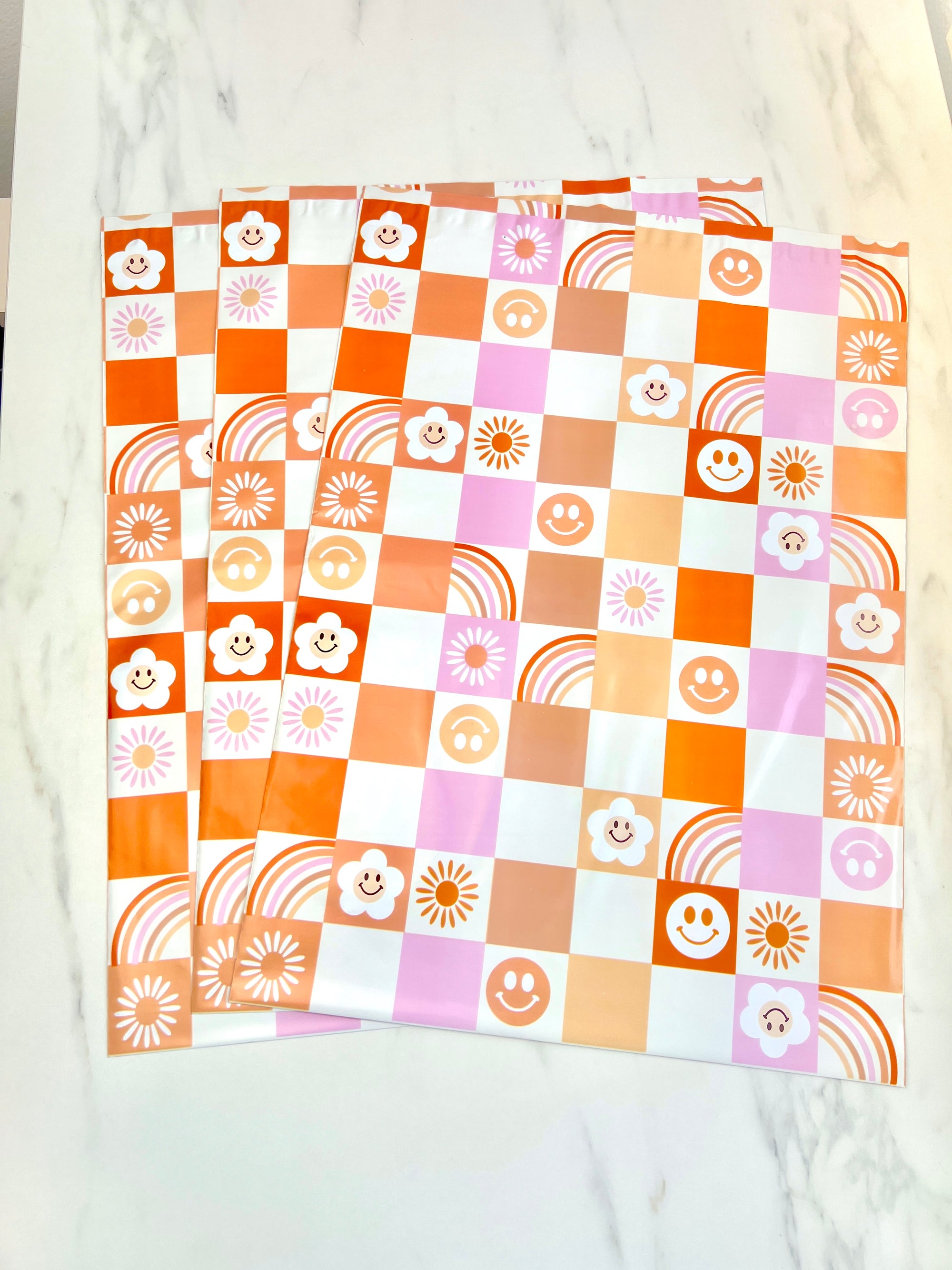 14.5x19" Retro Checkered Poly Mailers