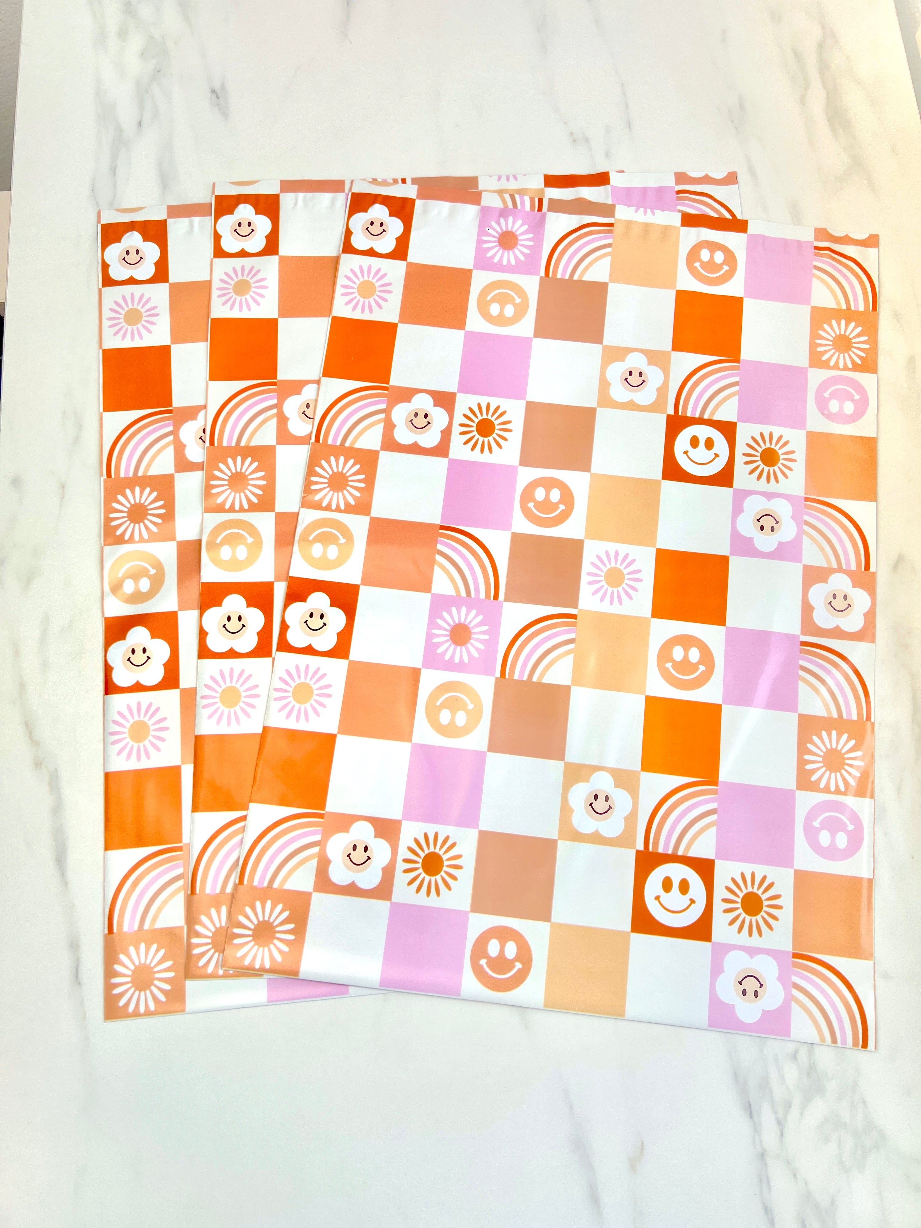 14.5x19" Retro Checkered Poly Mailers